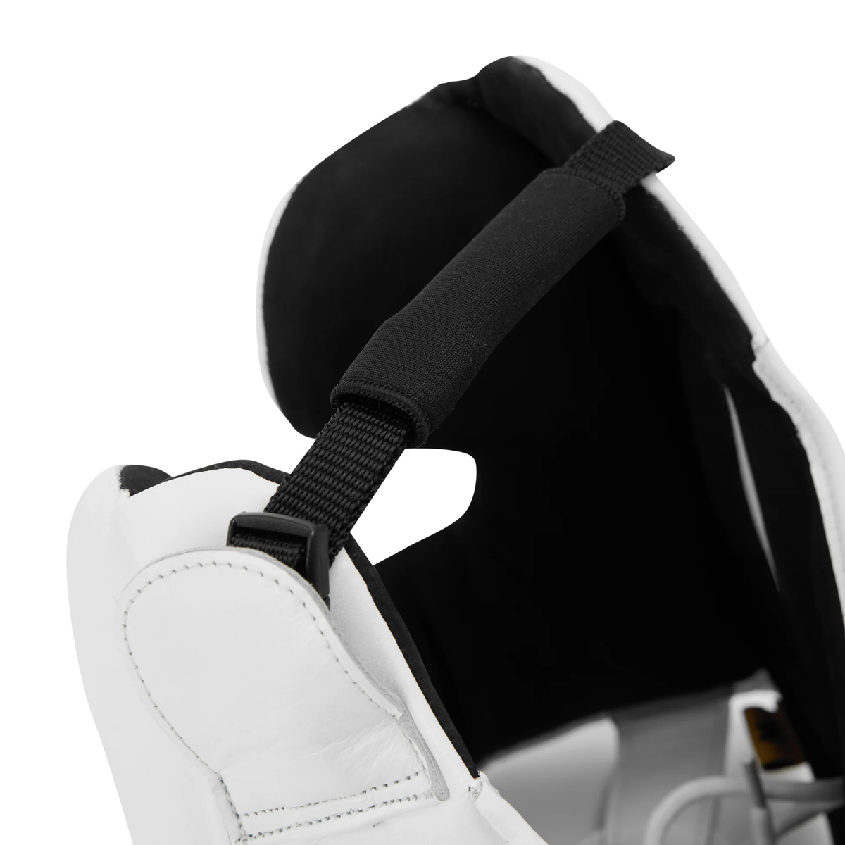 Everlast Elite Pro Leather Headgear With Cheek